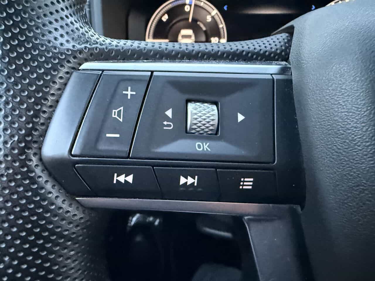 2023 Mitsubishi Outlander PHEV Sel Awd, Toit Panoramqiue, Volant Chauffant - Image 15