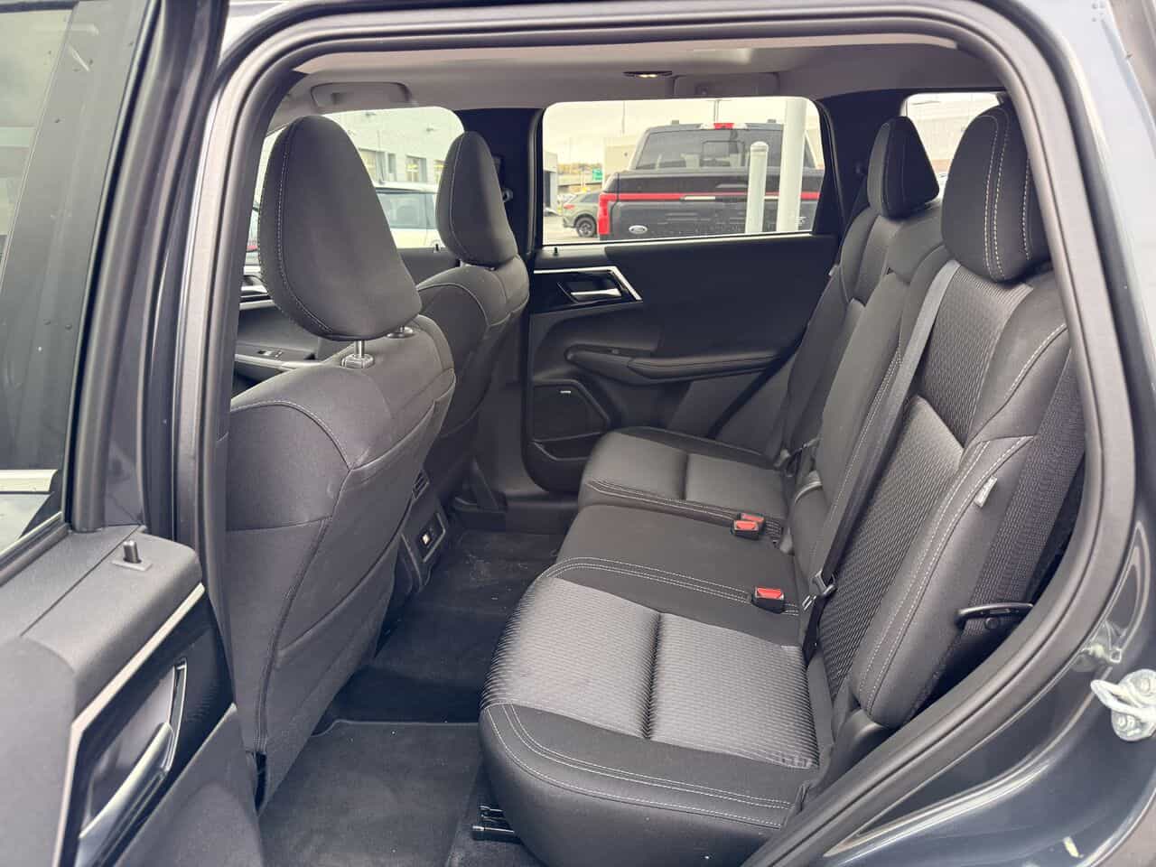 2025 Mitsubishi Outlander Démo, Promotion Spécial, Seulement 10 000Km - Image 10