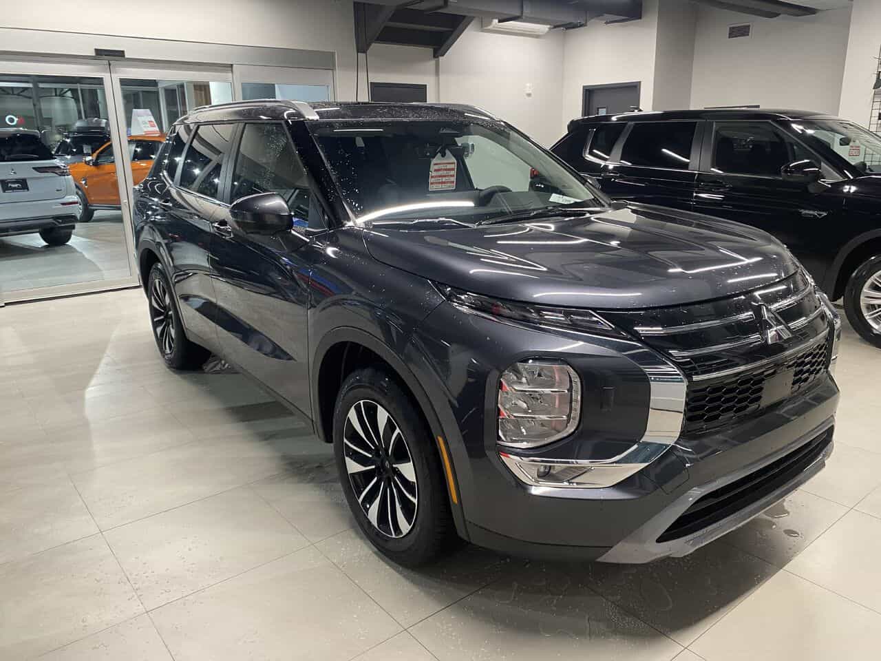 2025 Mitsubishi Outlander Outlander Le S-Awc - Image 12