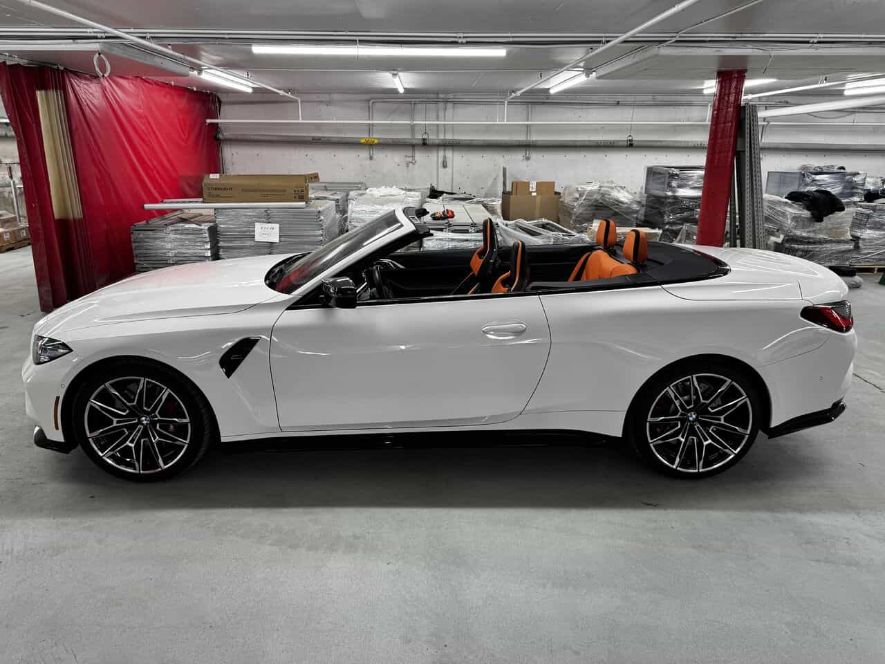 2024 BMW M4 Competition M xDrive cabriolet, Premium + Carbon pack - Image 11