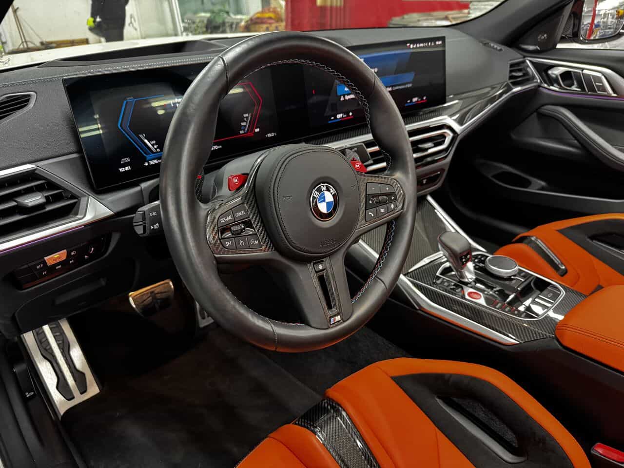 2024 BMW M4 Competition M xDrive cabriolet, Premium + Carbon pack - Image 19