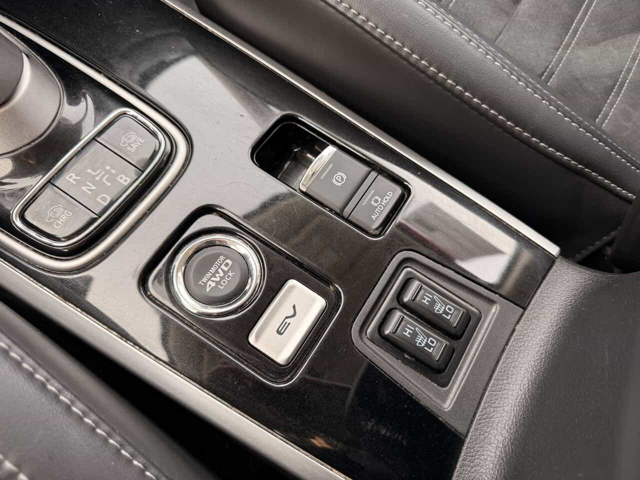 2019 Mitsubishi Outlander PHEV Se S-Awc - Image 19