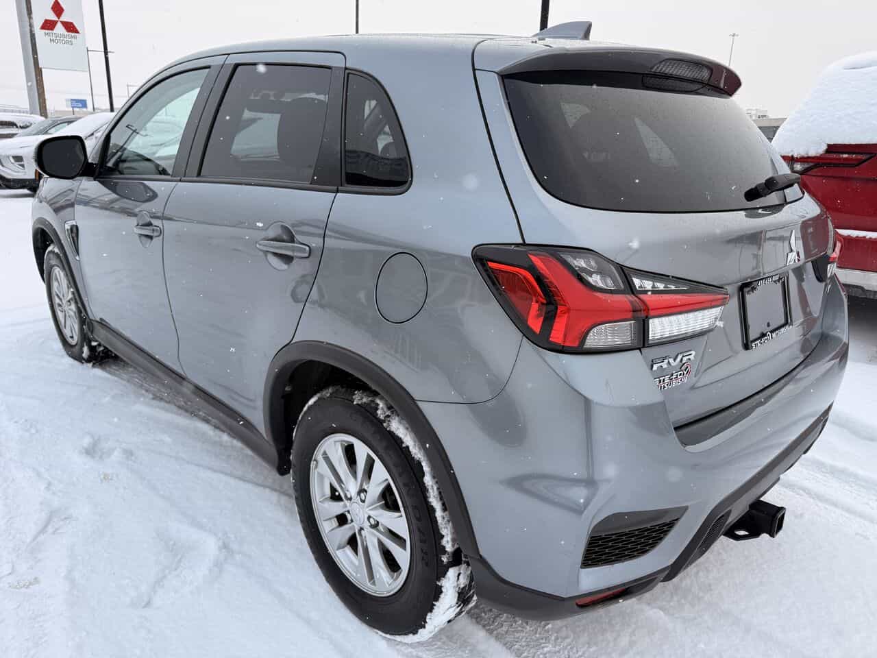 2023 Mitsubishi RVR Se Awd, Sièges Chaufants, Mirroir Chauffants - Image 3