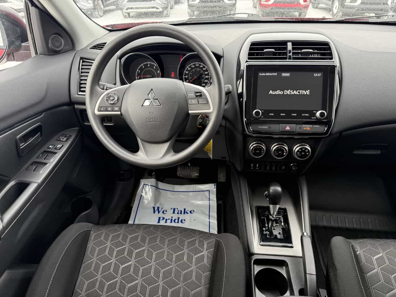 2025 Mitsubishi RVR ES AWC, Sièges chauffants, Connectivités - Image 17