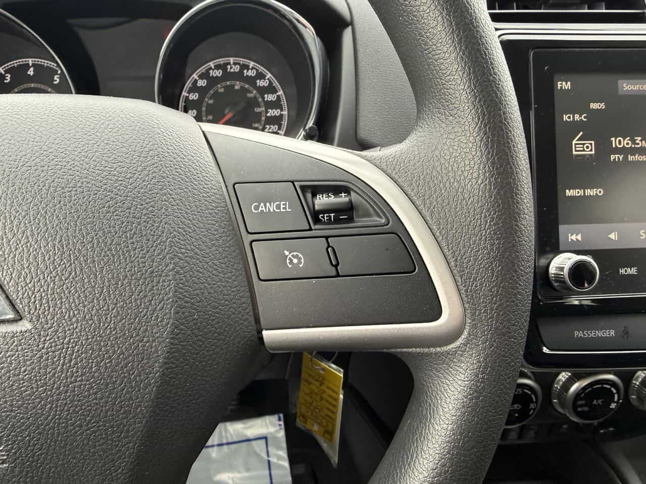 2025 Mitsubishi RVR ES AWC, Sièges chauffants, Connectivités - Image 20