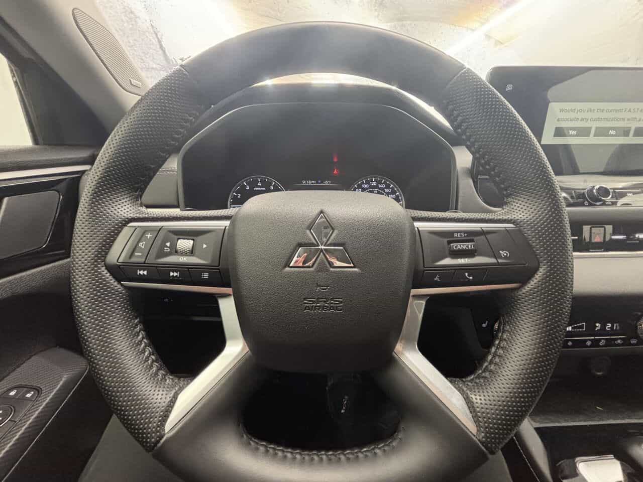 2025 Mitsubishi Outlander Outlander Es S-Awc - Image 14