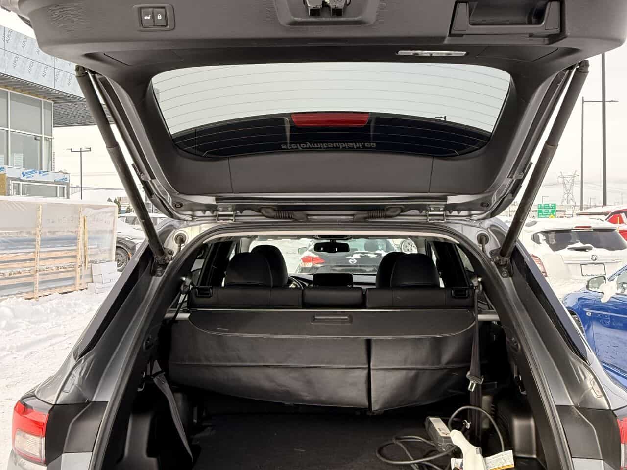 2023 Mitsubishi Outlander PHEV Sel Awd, Toit Panoramqiue, Volant Chauffant - Image 8