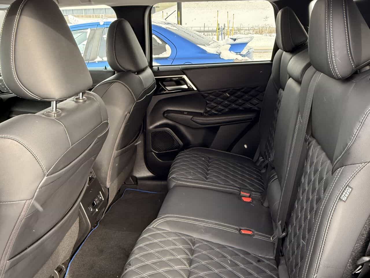 2023 Mitsubishi Outlander PHEV Sel Awd, Toit Panoramqiue, Volant Chauffant - Image 10