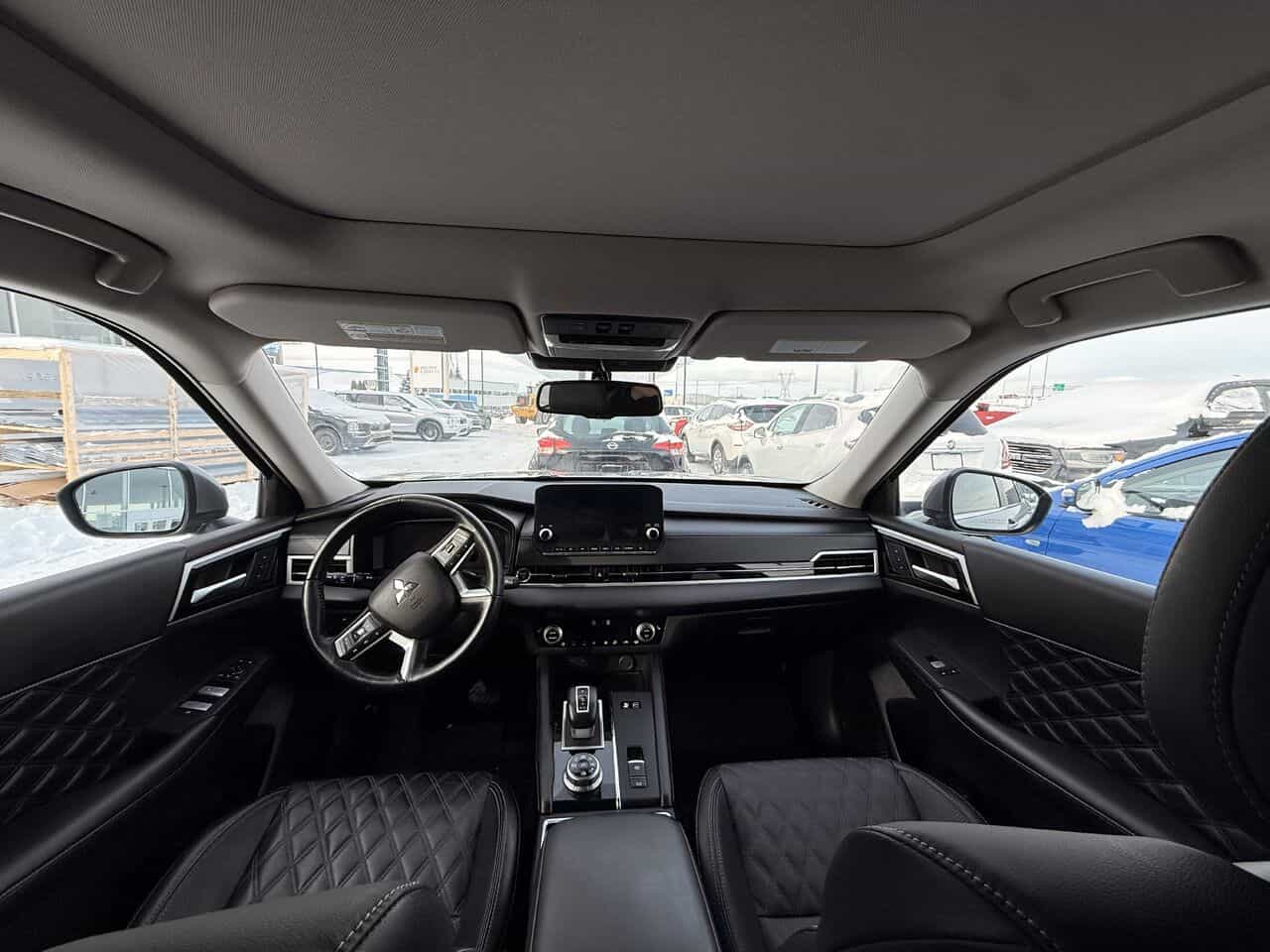 2023 Mitsubishi Outlander PHEV Sel Awd, Toit Panoramqiue, Volant Chauffant - Image 12