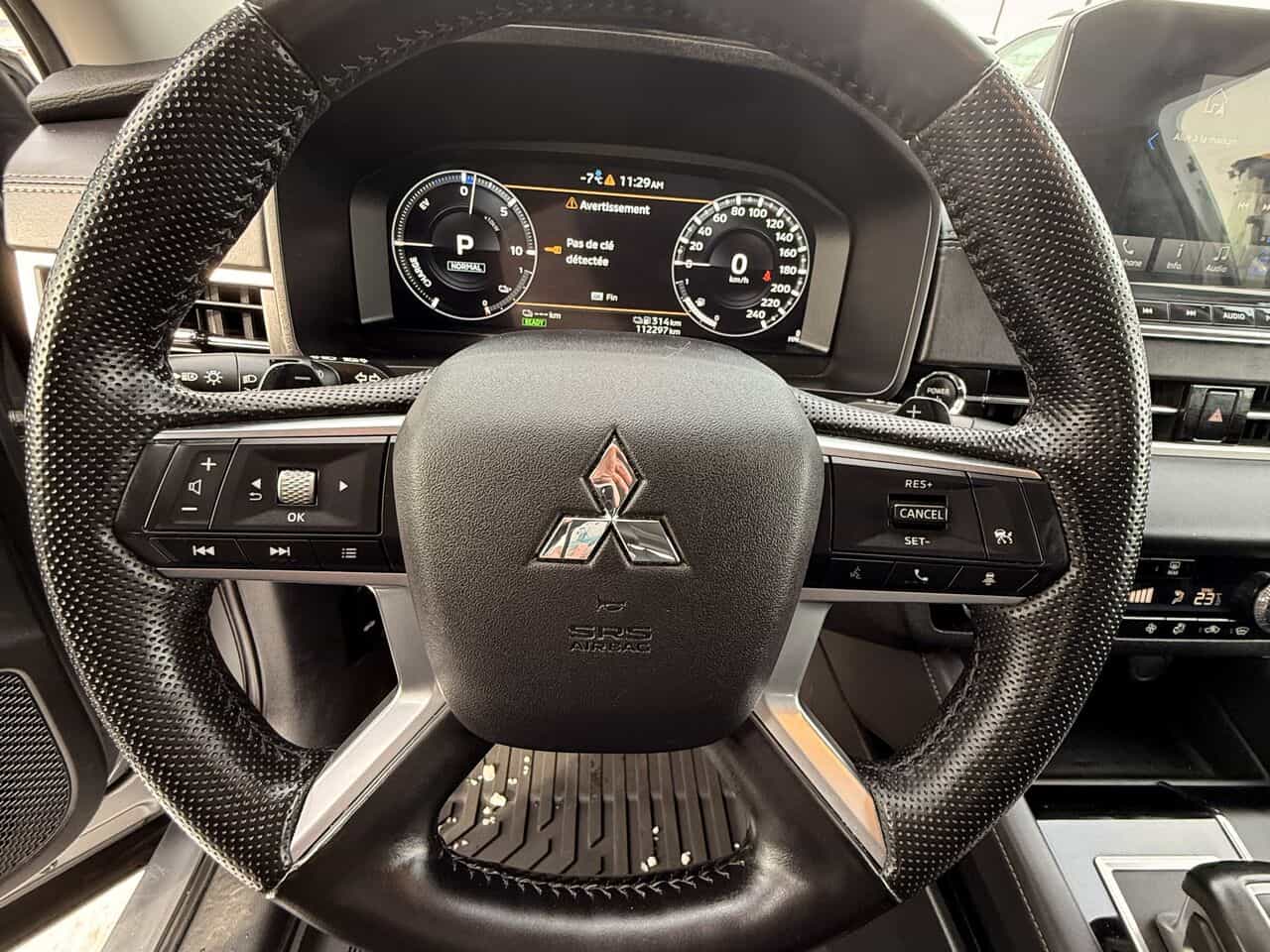 2023 Mitsubishi Outlander PHEV Sel Awd, Toit Panoramqiue, Volant Chauffant - Image 14
