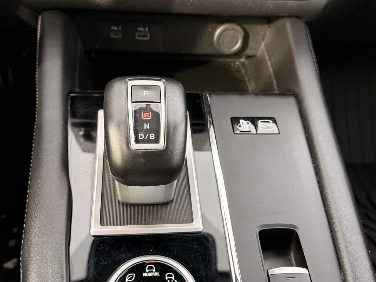 2023 Mitsubishi Outlander PHEV Sel Awd, Toit Panoramqiue, Volant Chauffant - Image 19