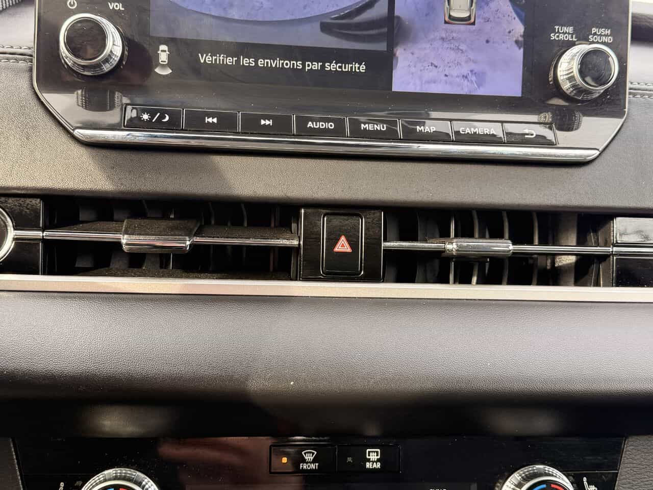 2023 Mitsubishi Outlander PHEV Sel Awd, Toit Panoramqiue, Volant Chauffant - Image 20