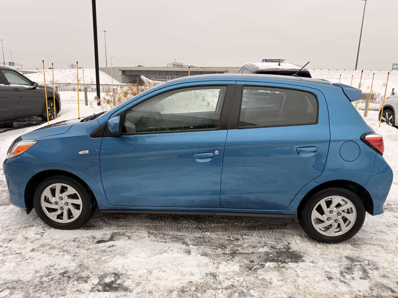 2022 Mitsubishi Mirage Es - Image 2