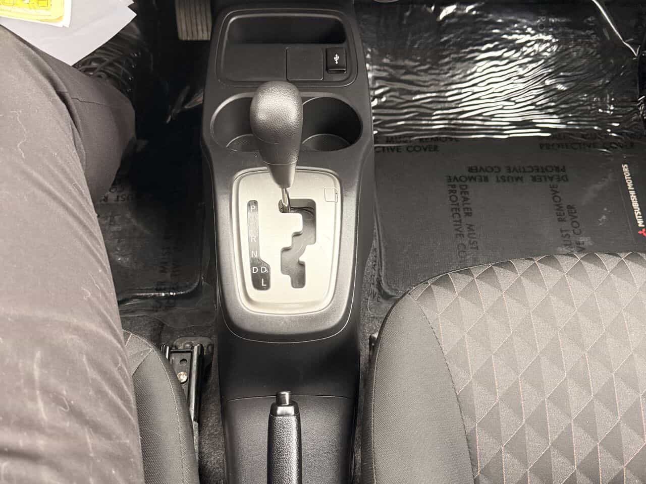 2022 Mitsubishi Mirage Es - Image 18