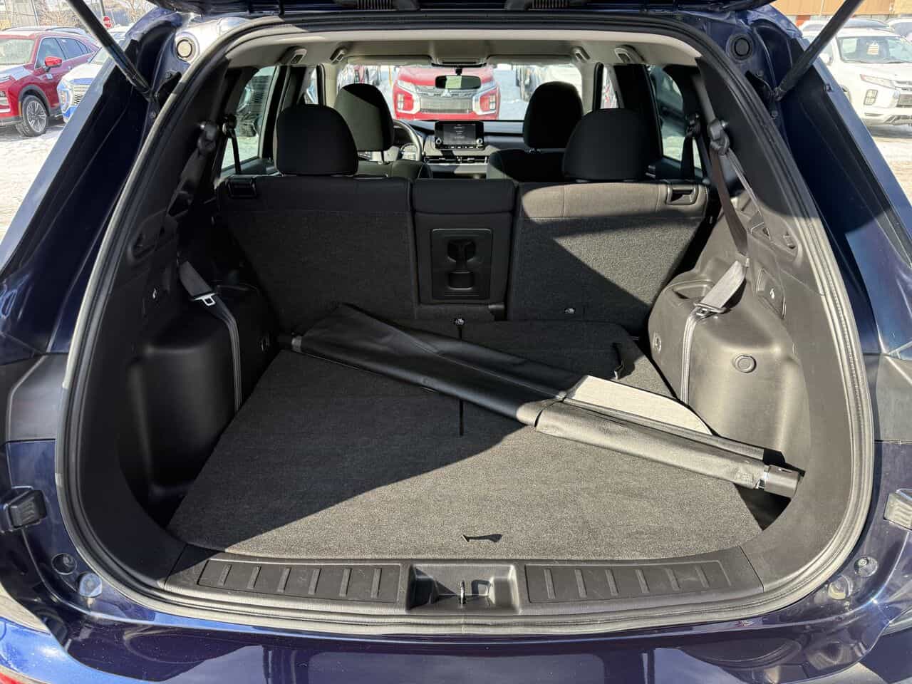 Image 8 Mitsubishi Outlander ES S-AWC, Sièges chauffants, Apple Carplay/Android auto 2022