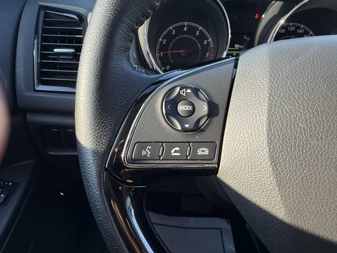 2023 Mitsubishi RVR SE AWC, Sièges chauffants, Connectivités - Image 16