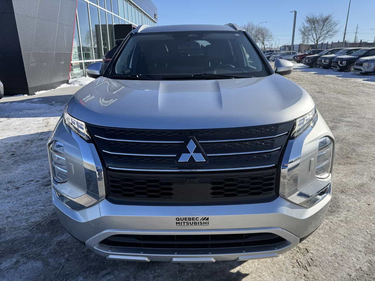 2022 Mitsubishi Outlander LE Premium S-AWC - Image 7