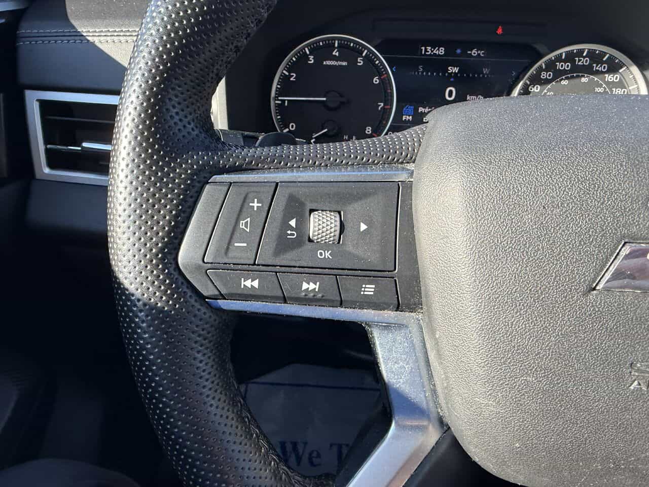 Image 16 Mitsubishi Outlander LE Premium S-AWC 2022