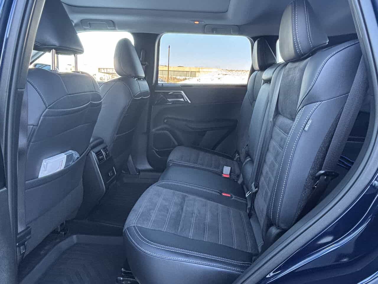 2025 Mitsubishi Outlander PHEV Outlander Phev Le S-Awc - Image 10