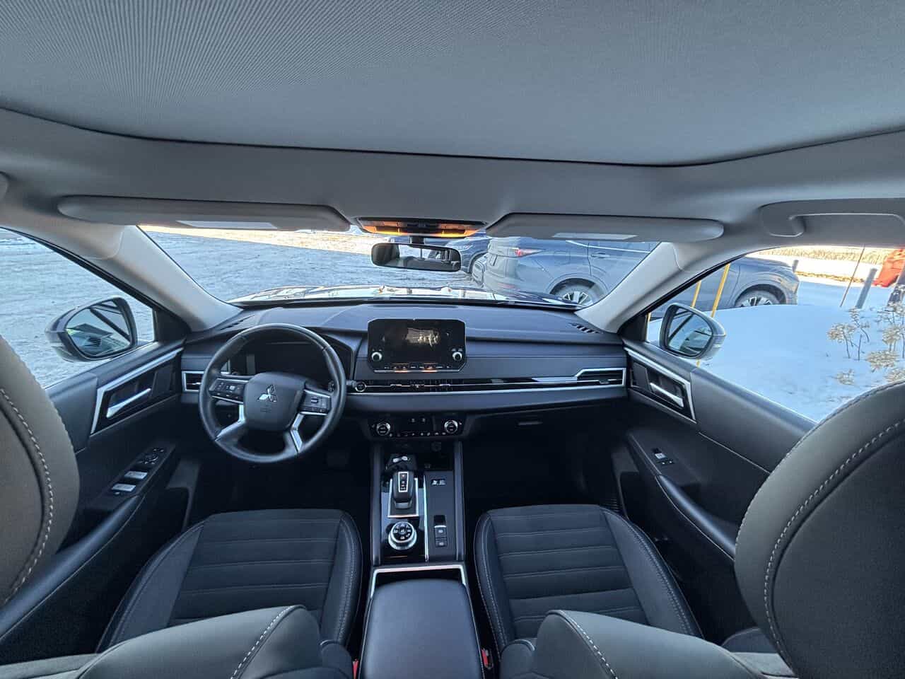 2025 Mitsubishi Outlander PHEV Outlander Phev Le S-Awc - Image 20
