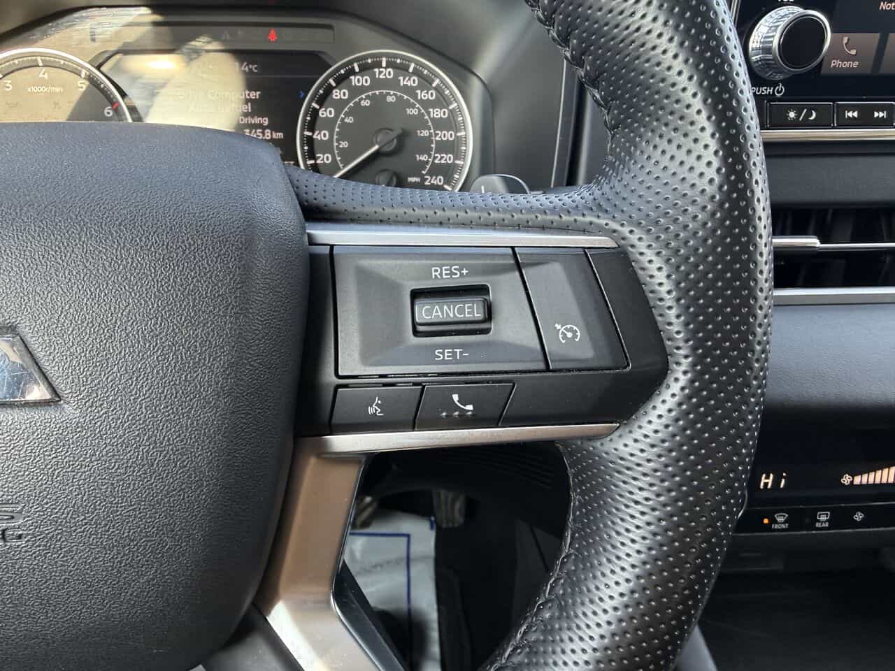 2024 Mitsubishi Outlander ES S-AWC, Sièges chauffants, 7 passagers - Image 18