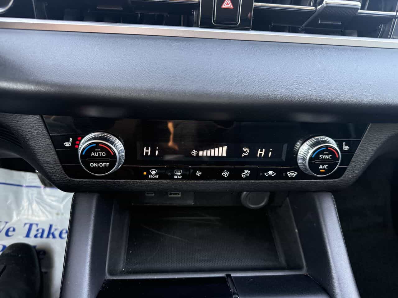 2024 Mitsubishi Outlander ES S-AWC, Sièges chauffants, 7 passagers - Image 21