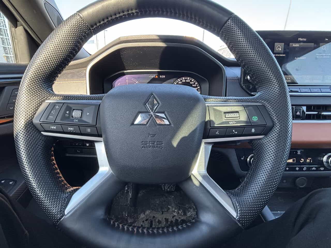 Image 14 Mitsubishi Outlander PHEV GT S-AWC, Hybride, Cuir, Toit ouvrant, Système de son premium 2023