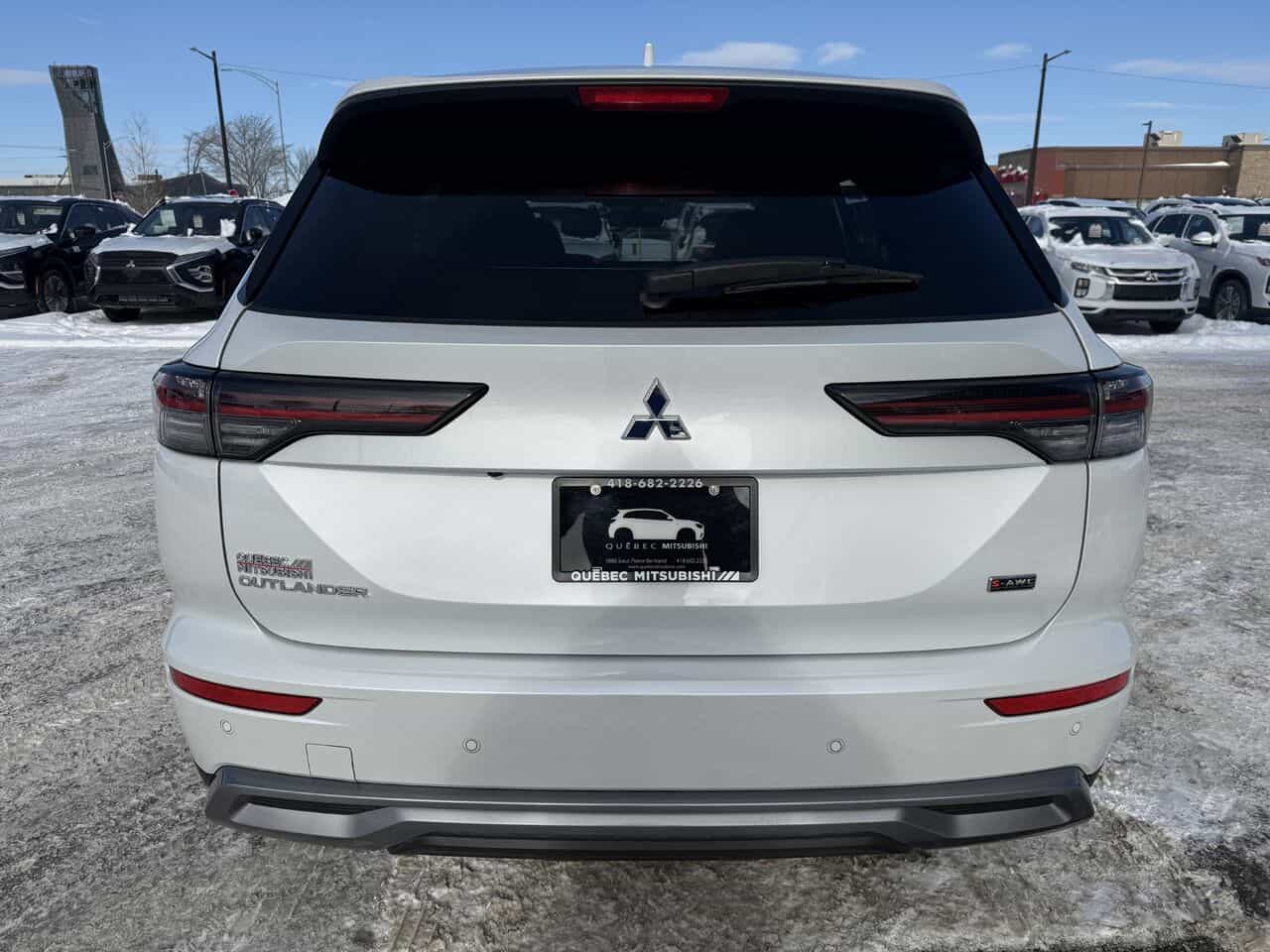 2025 Mitsubishi Outlander SEL S-AWC, Siège électrique, Volant chauffant - Image 6