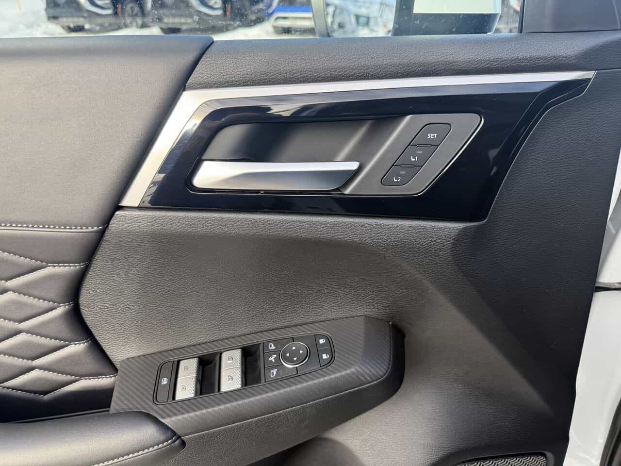 2025 Mitsubishi Outlander SEL S-AWC, Siège électrique, Volant chauffant - Image 20