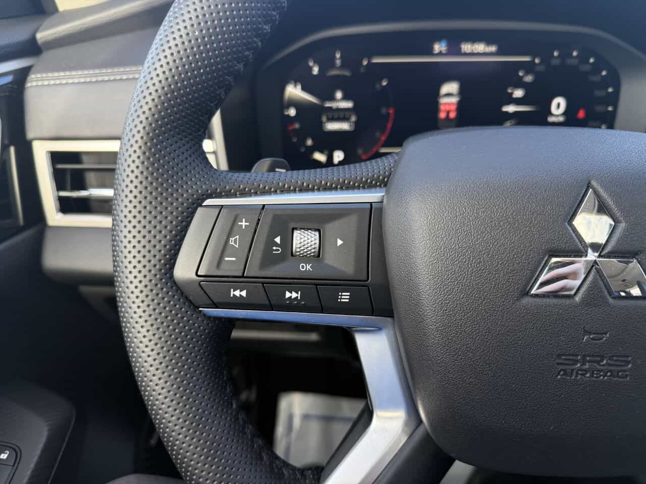 2025 Mitsubishi Outlander SEL S-AWC, Siège électrique, Volant chauffant - Image 26