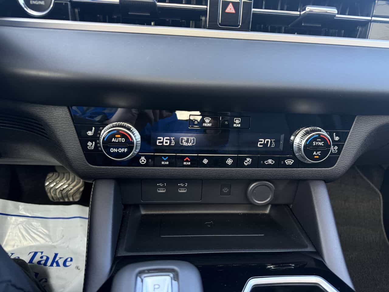 2025 Mitsubishi Outlander SEL S-AWC, Siège électrique, Volant chauffant - Image 30