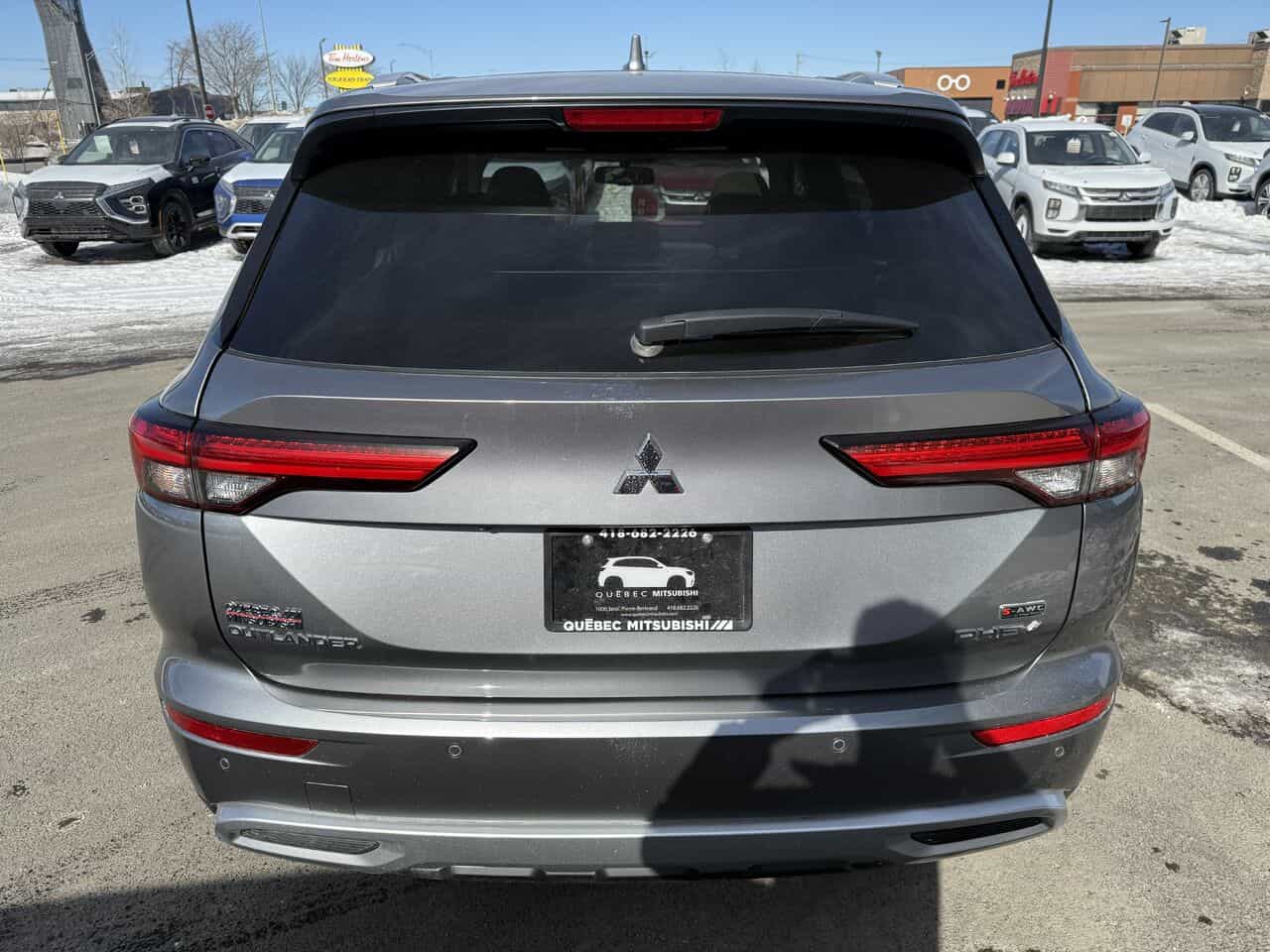 Image 6 Mitsubishi Outlander PHEV SEL S-AWC, Volant chauffant, 7 passagers 2023