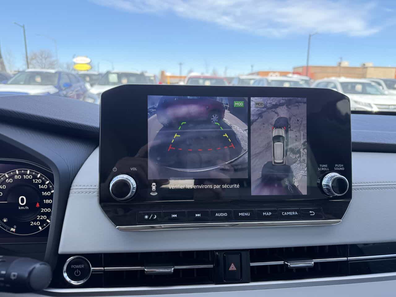 2023 Mitsubishi Outlander PHEV SEL S-AWC, Volant chauffant, 7 passagers - Image 25