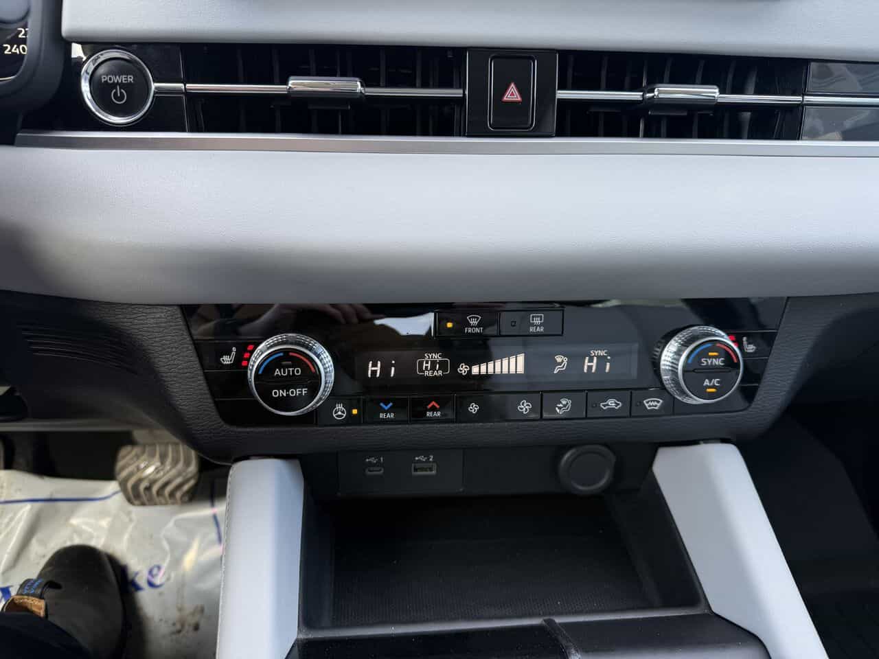 2023 Mitsubishi Outlander PHEV SEL S-AWC, Volant chauffant, 7 passagers - Image 26