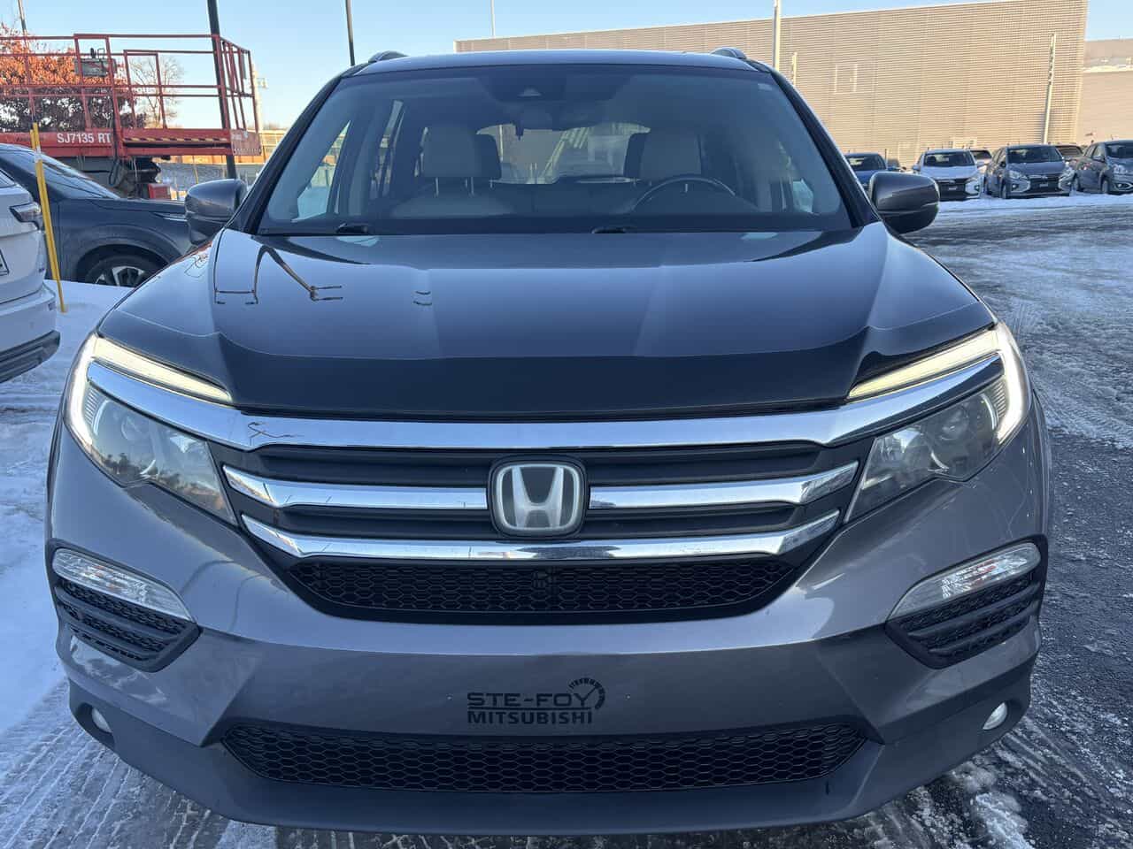 2017 Honda Pilot Ex-L Awd, 8 Passagers, Volant Chauffant, Toit Ouvrant. - Image 2