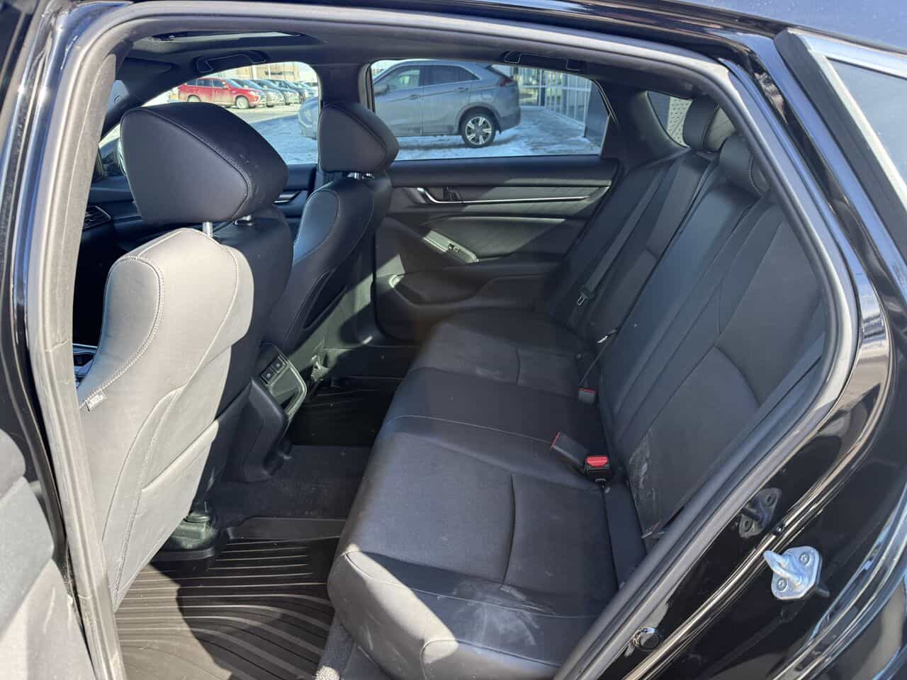 2022 Honda Berline Accord Sport, Volant chauffant, Aides à la conduite - Image 9