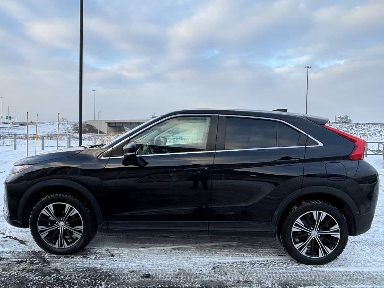 2018 Mitsubishi Eclipse Cross Se S-Awc, 4Wd, Bancs Chauffants, Caméra De Recul. - Image 3