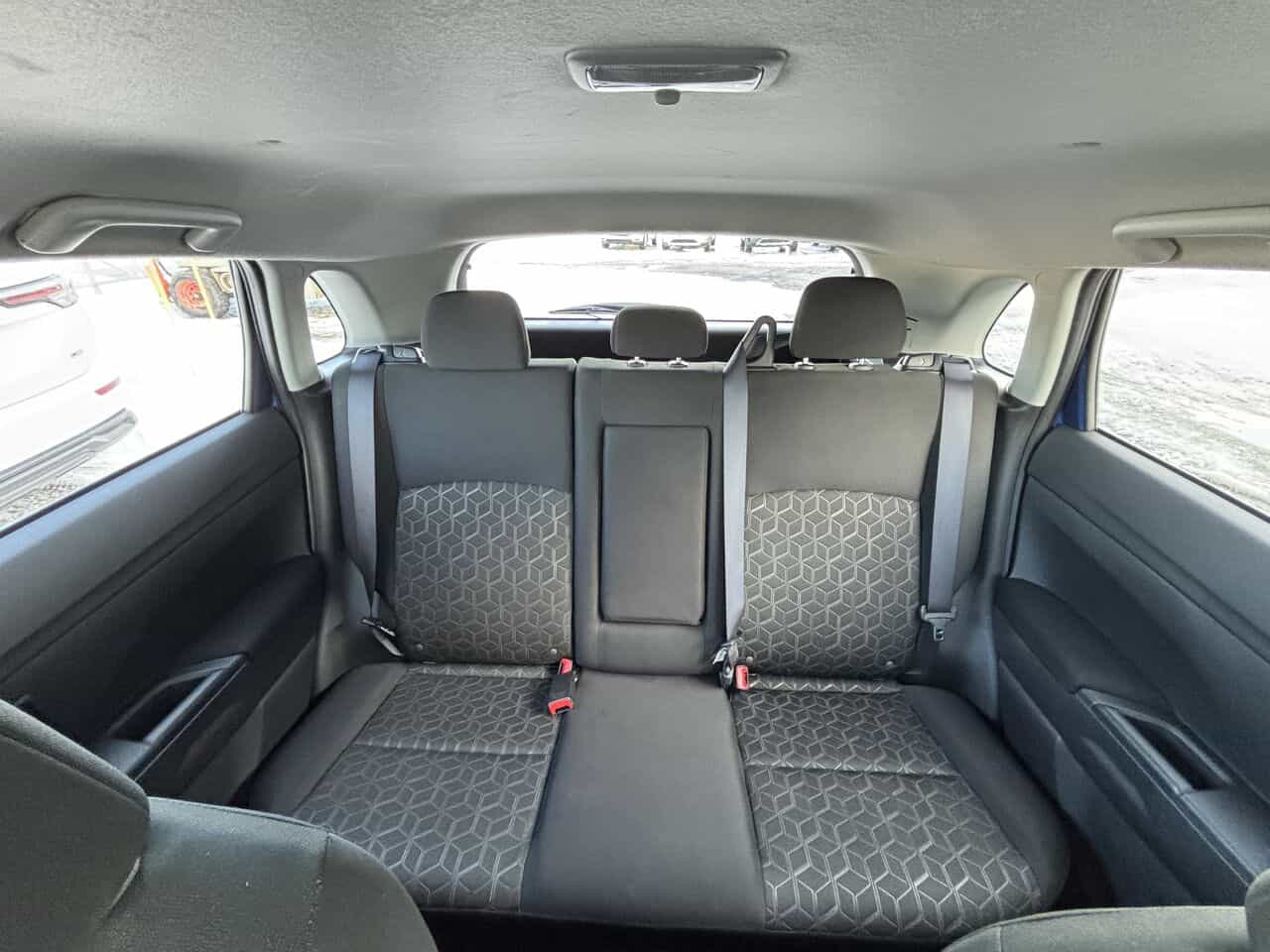 2023 Mitsubishi RVR Es Awc, Bancs Chauffants, Cruise Control, Caméra De Recul. - Image 18