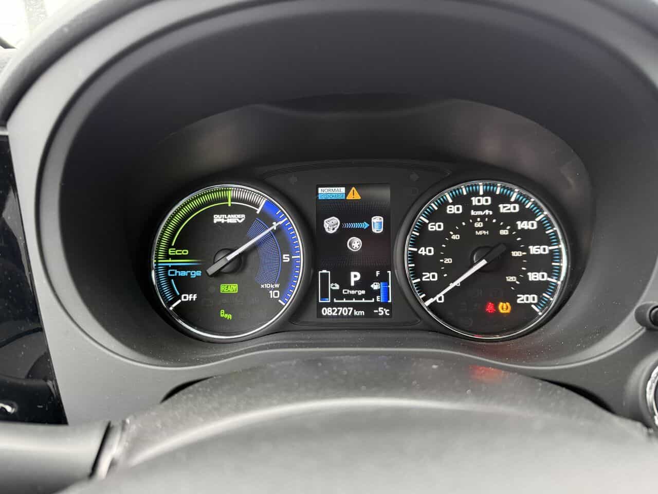 2021 Mitsubishi Outlander PHEV SEL S-AWC, Hybride, Entrée sans clef, Jamais accidenté - Image 14