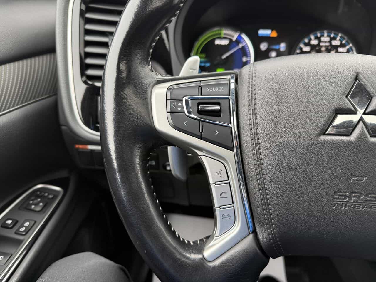 2021 Mitsubishi Outlander PHEV SEL S-AWC, Hybride, Entrée sans clef, Jamais accidenté - Image 16