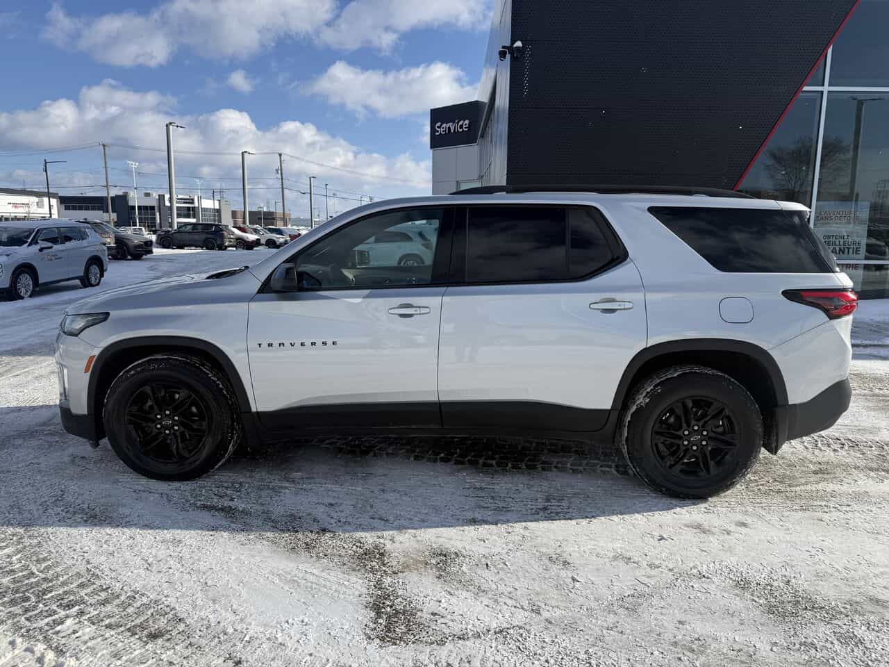 Image 2 Chevrolet Traverse LS Awd, 7 passagers, Siège électrique, Entrée sans clef 2022