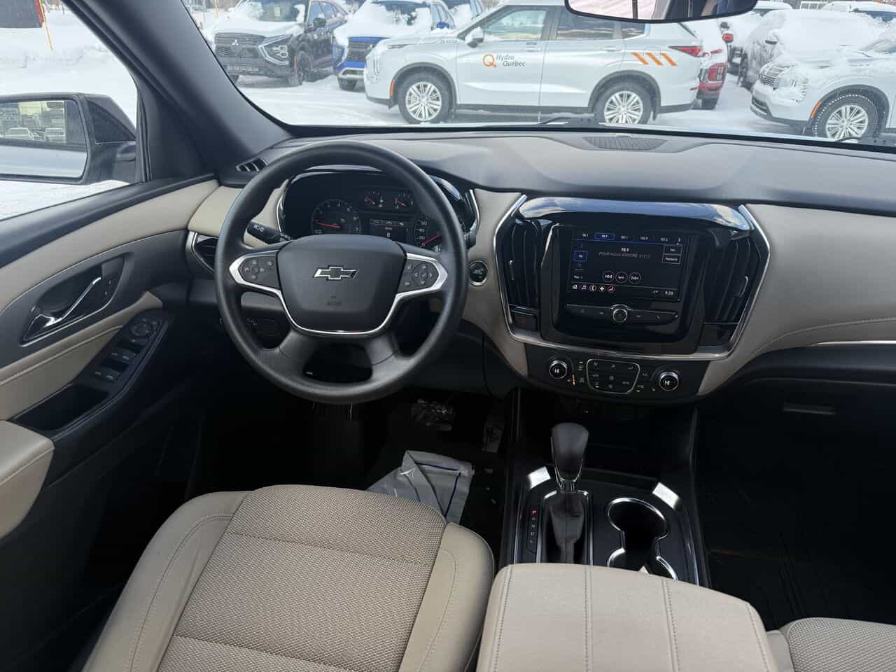 2022 Chevrolet Traverse LS Awd, 7 passagers, Siège électrique, Entrée sans clef - Image 10