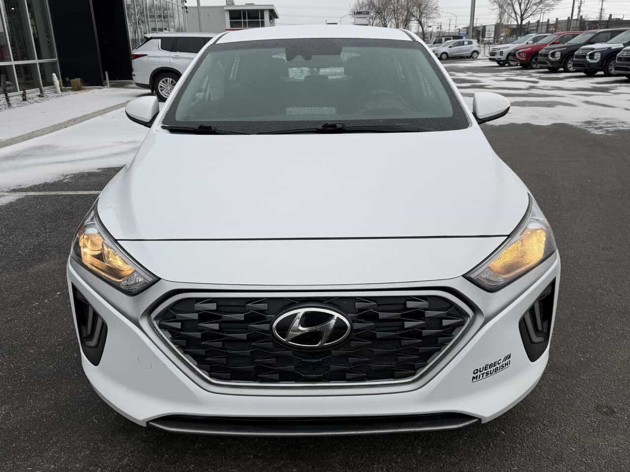 2021 Hyundai Ioniq Essential, Aides à la conduite, Climatisation multi-zones - Image 6