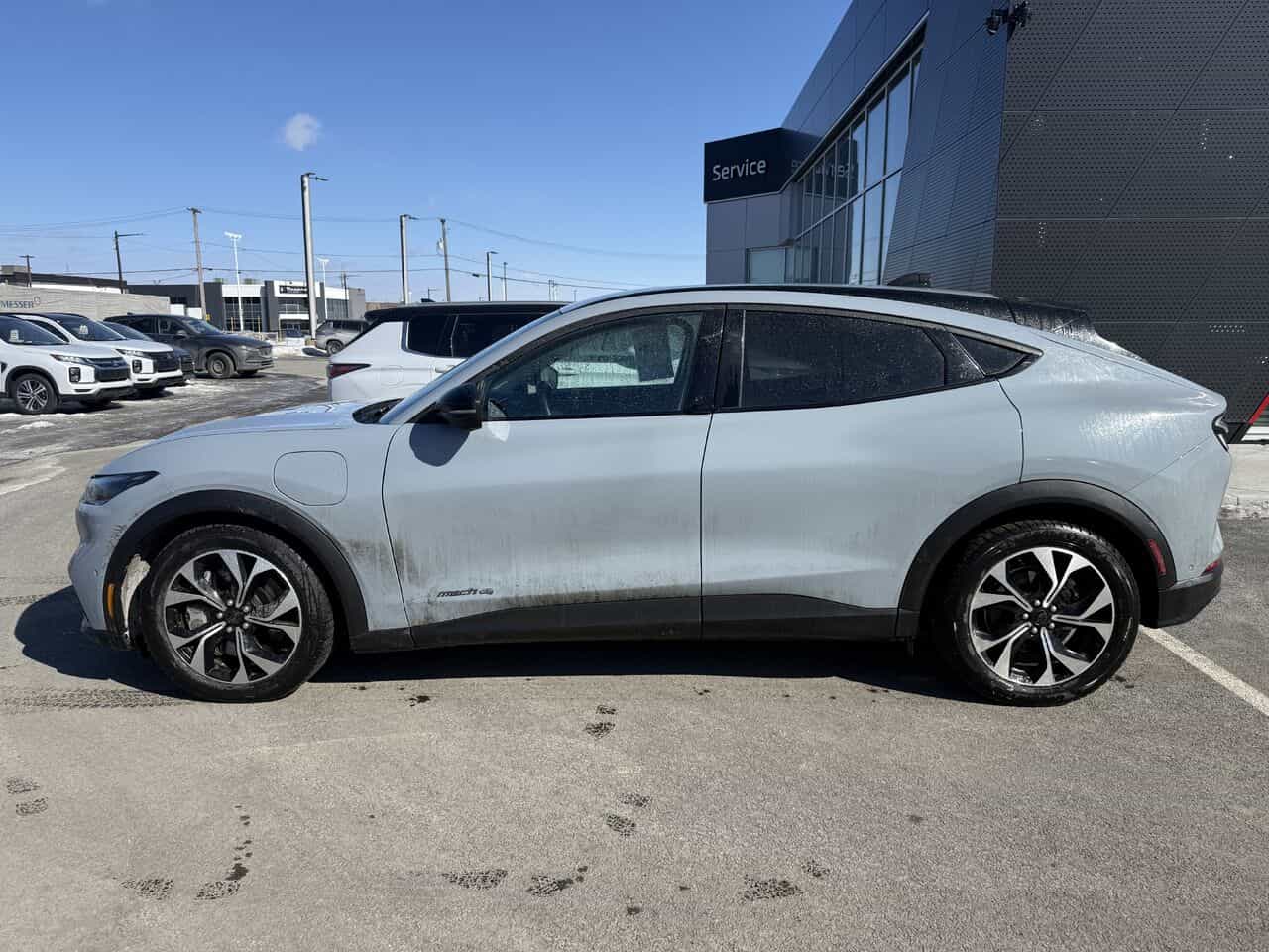 2024 Ford Mustang MACH-E Sélect Awd, Aides à la conduite, Hayon électrique - Image 2