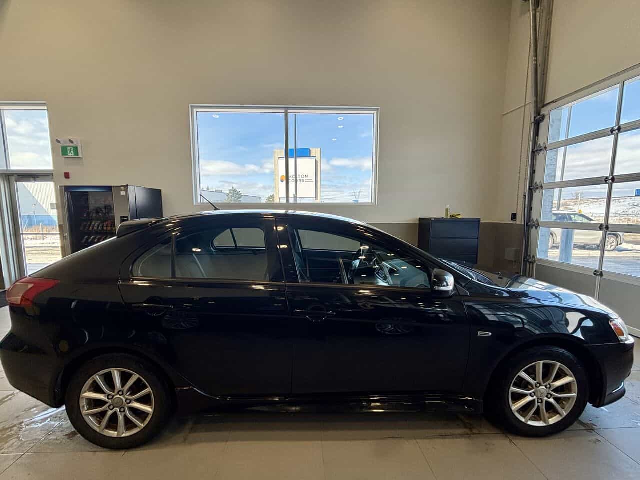 2015 Mitsubishi Lancer Sportback Se, Traction Avant, Hatchback, Bancs Chauffants. - Image 5