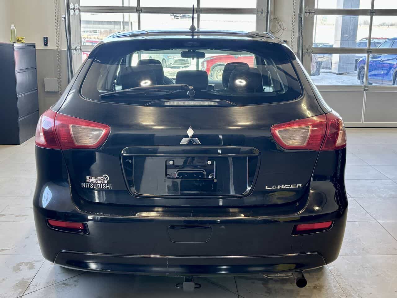 2015 Mitsubishi Lancer Sportback Se, Traction Avant, Hatchback, Bancs Chauffants. - Image 8