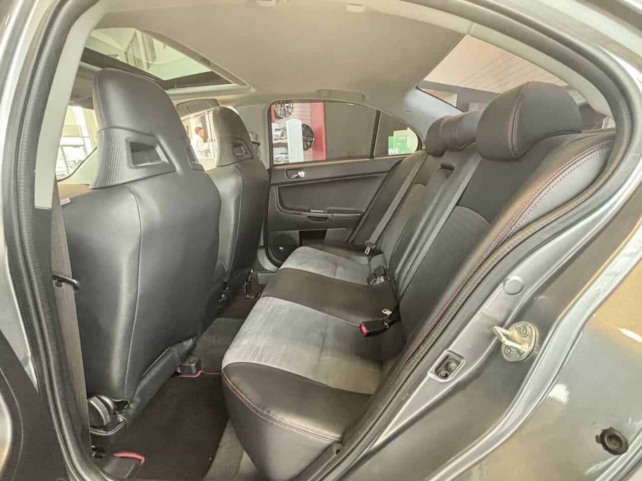 Image 9 Mitsubishi Lancer Gsr Final Edition, Toit Ouvrant, Bancs Chauffant. 2015