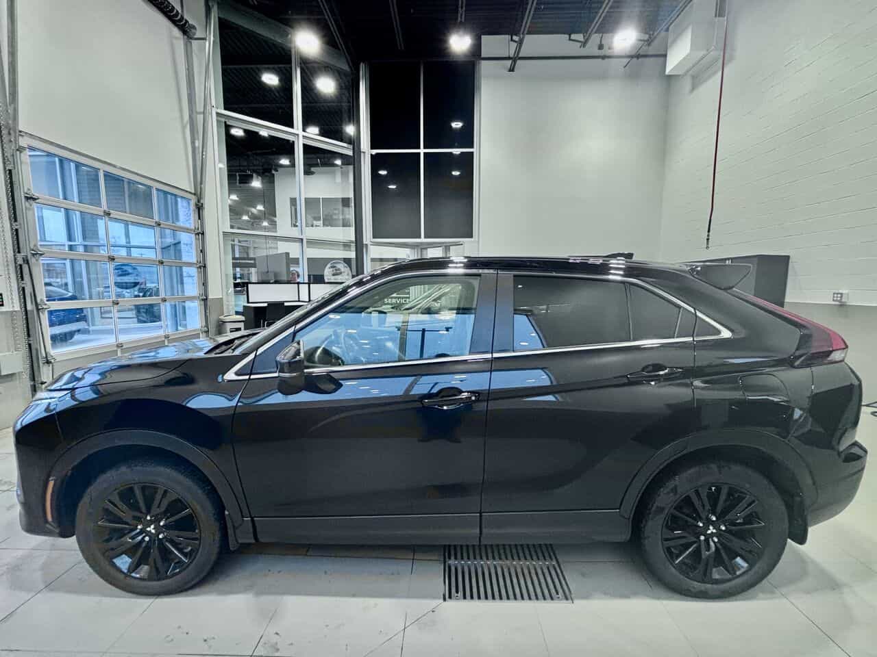 2023 Mitsubishi Eclipse Cross Édition carbone S-AWC - Image 12