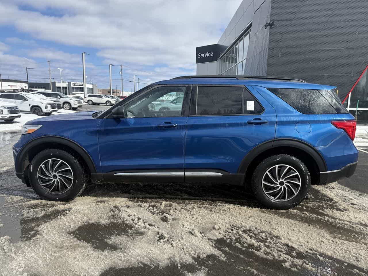 2022 Ford Explorer XLT Awd, Siège électrique, 3ème rangée de siège - Image 2