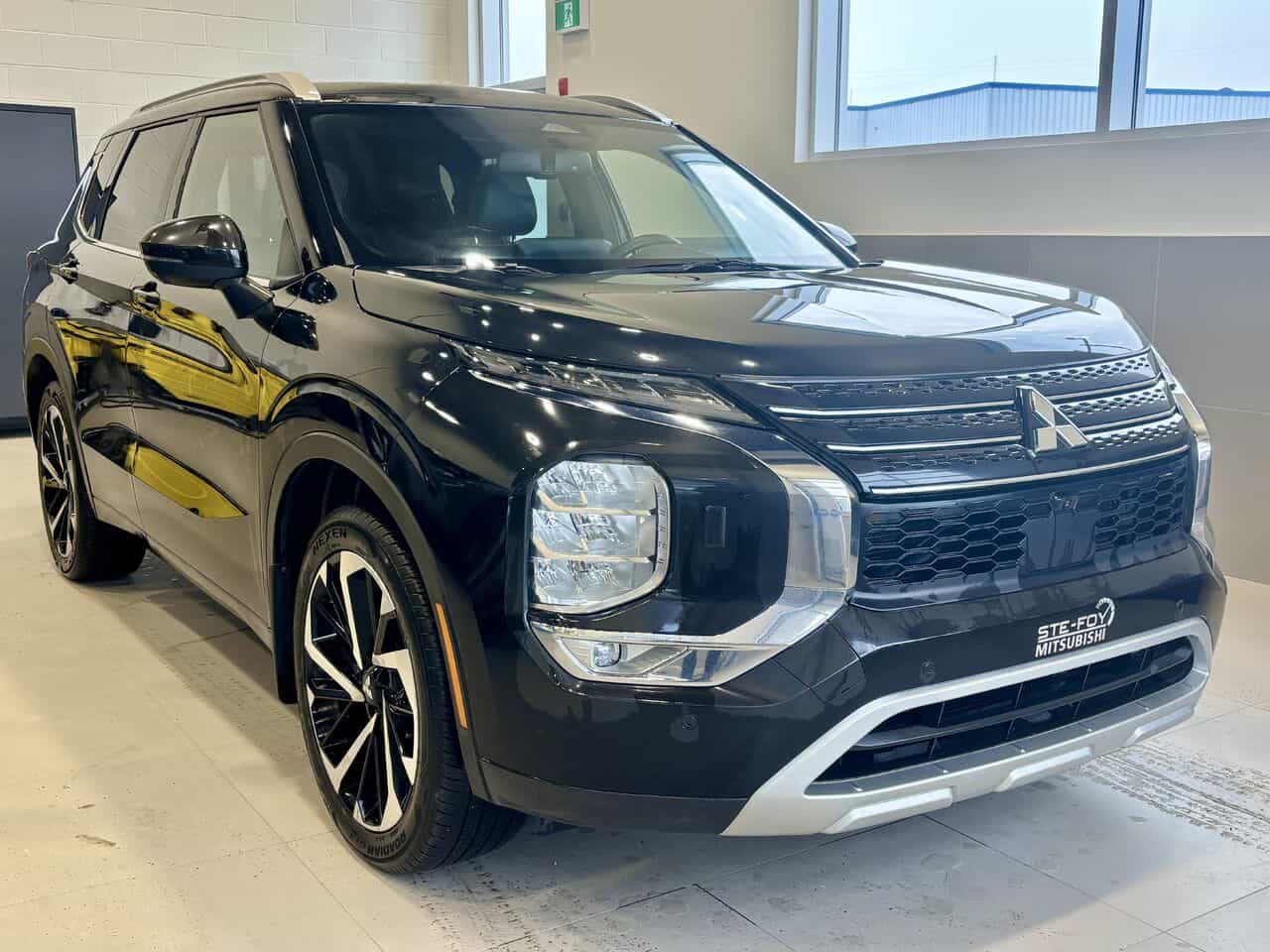 Image 5 Mitsubishi Outlander GT Premium S-AWC 2024